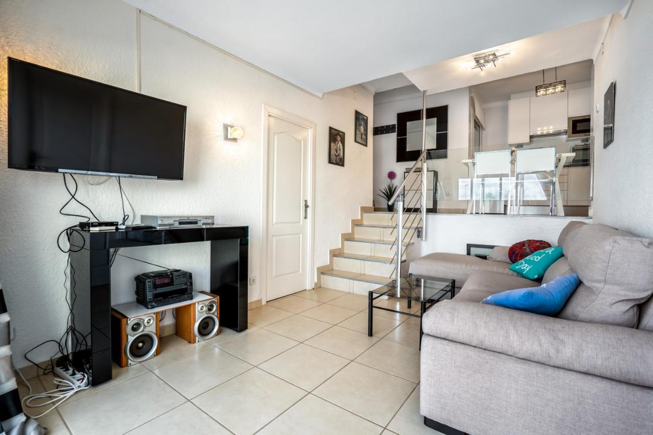 엠푸리아브라바 Apartamento Welcs Emp 018 Con Terraza Frente Al Mar 아파트 외부 사진